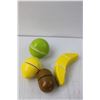 Image 2 : Melissa & Doug Fruit Cutting Set