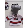 Image 5 : Assorted NHL & WHL Collectibles (Ryan Smyth & Mats Sundin Mini Jerseys, Team Canada Mini Jersey, Lan