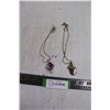 Image 1 : (2) Costume Jewelry Necklaces
