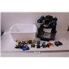 Image 1 : Batman Transforming Vehicle & Batman Figurines in Storage Container
