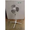 Image 1 : *Floor Fan - Tested