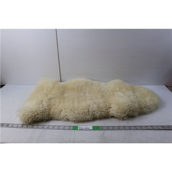 White Faux Fur Rug 31.5" Long x 19" Wide