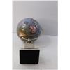Image 3 : Globe with Metal Base 17" Tall x 9" Wide