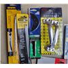 Image 2 : 835 -- INDEXING PRY BAR, COPING SAW BLADES AND OTHER ASSORTED HARDWARE