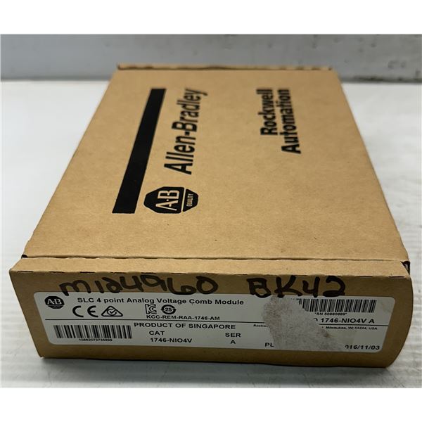 Allen Bradley #1746-NIO4V SLC 4 Point Analog Voltage Comb Module