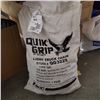 Image 1 : NEW PAIR OF LIGHT TRUCK CHAINS QG3229