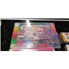 Image 3 : MELISSA AND DOUG BUTTERFLY BEADS, RUBBER BAND SET AND MAGIC GRAFFITI WALL