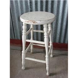 White painted stool w/turned legs