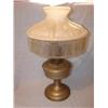 Image 1 : Aladdin oil lamp w/glass shade