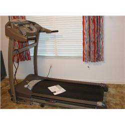 Horizon Fitness Pro-Treadmill-folds up!