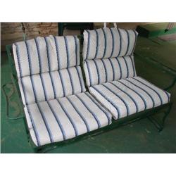 Glider Loveseat w/cushions