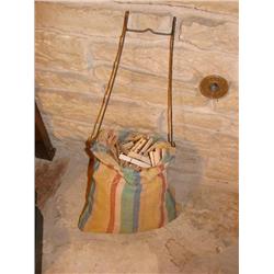 Old Clothes Pin Bag w/clothes pins