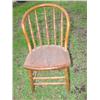 Image 1 : Curved back side chair