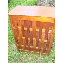 Wood handcrafted hamper