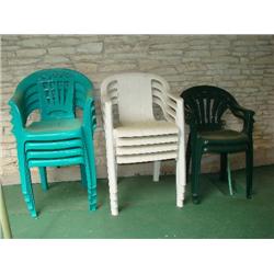 10 plastic stack chairs