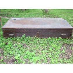 Oak Banker's Desk Top-Great drawer pulls!