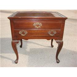 Occasional/end table w/one drawer