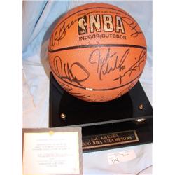 2000 LA Lakers Autographed team ball w/COA