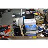 Image 1 : Thermoses and Travel Items