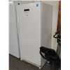 Image 2 : Frigidaire White Upright Freezer