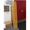 Image 1 : Wooden Display Rack