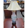 Image 1 : Pink Floral Oriental Lamp