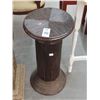 Image 1 : Rattan Style Pedestal