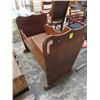 Image 2 : Vintage Mahogany Bassinet
