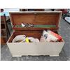 Image 1 : Lane Cedar Trunk w/Soft Baskets, Decorator Pillow, Butterfly Lawn Pokers