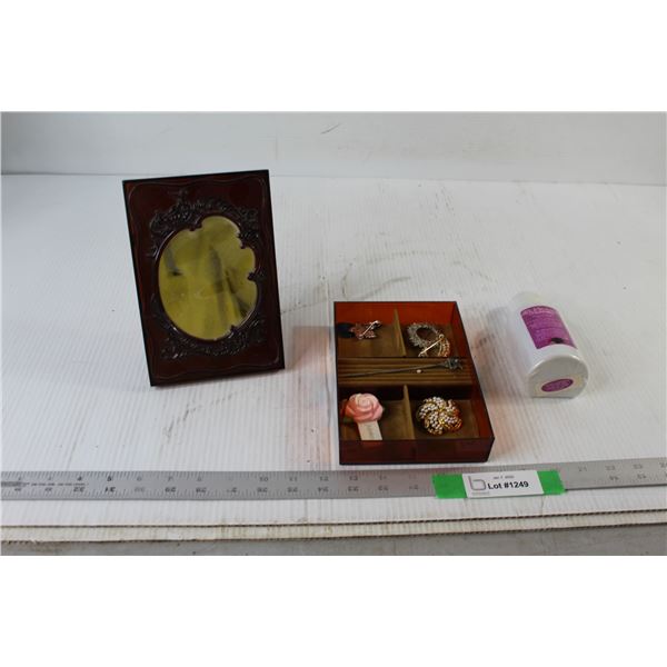Pantyhose, Costume Jewelry, Plastic Jewelry Box with Detachable Mirror