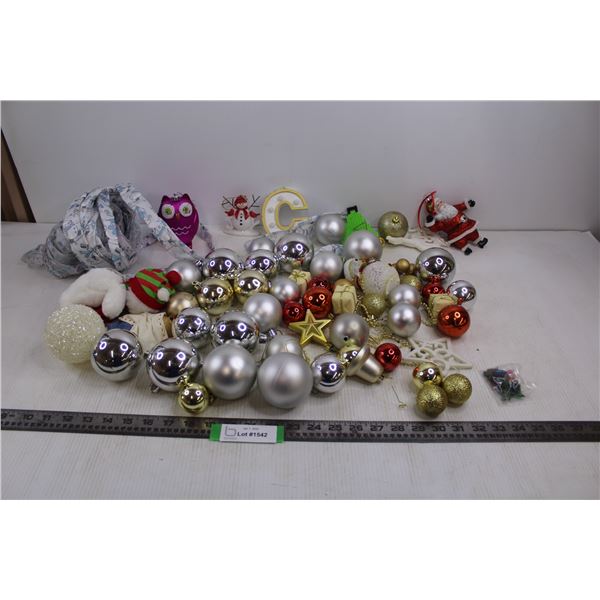 Assorted Christmas Decor (Tree Ornaments, Misc.)