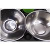 Image 2 : (3) Muffin Tins, Mixing Bowl, Colander, Salad Spinner Insert, Corning Ware Casserole Dish With Lid, 