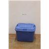 Image 1 : *Plastic Tote with Lid 20'' x 14''