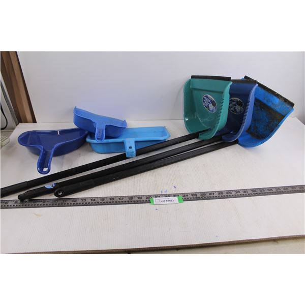 (6) Dust Pans (3 with Handles) - As is