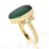 Image 8 : Vintage 14K Gold Oval Bezel Inlaid Chrysoprase & Black Onyx Scarab Beetle Ring