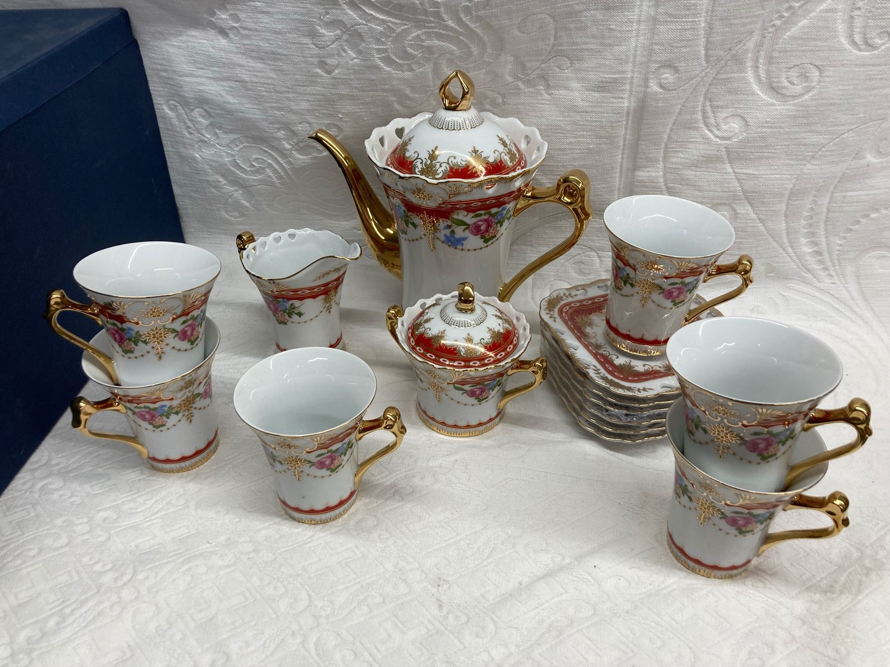 HAND CRAFTED SORELLE FINE PORCELAIN TEA SET - BEAUTIFUL! NEW, IN BOX