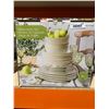 Image 1 : Dinnerware 16pc Set