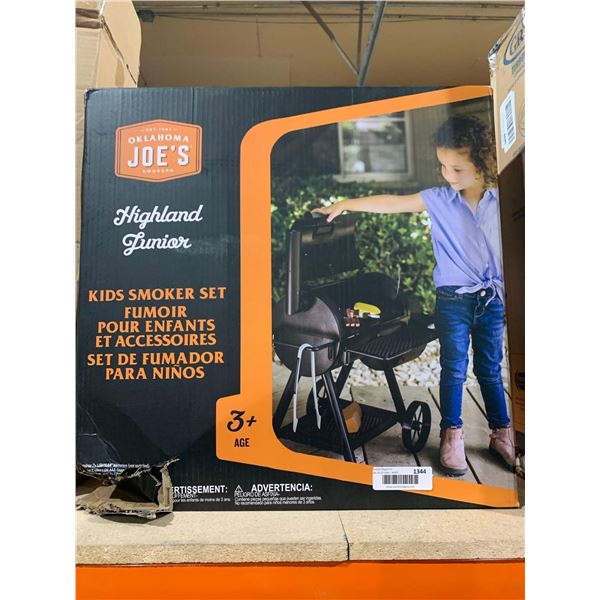 Oklahoma Joe's Smokers Highland Junior Kids Smoker Set Toy