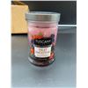 Image 1 : Tuscany Candle Premium Marbled Wax Fruit Smoothie Juicy Strawberries, Blueberries & Raspberries 510g