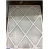 Image 2 : Kirkland Filters 20" x 25" x 1" Lot of 4