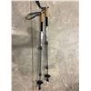 Image 1 : Cascade Mountain Tech Hiking Poles