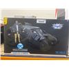 Image 2 : DC Multiverse Lucius Fox & Tumbler (The Dark Knight) Gold Label Vehicle McFarlane Toys