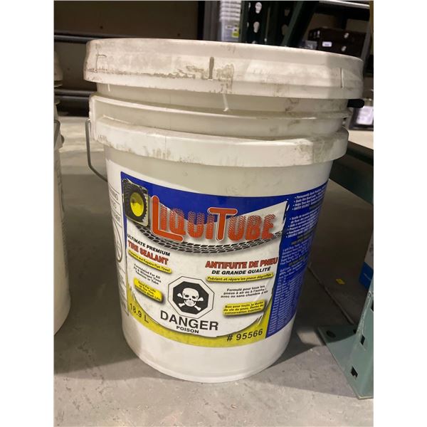 LiquiTube Ultimate Premium Tire Sealant 18.9L