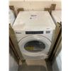 Image 2 : 27" Whirlpool 7.4 Cu. Ft. Front Load Heat Pump Dryer With Intiutitive Touch Controls