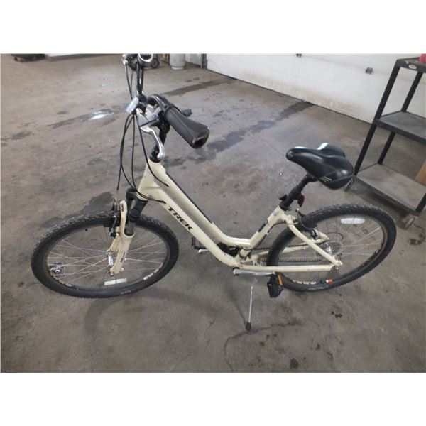 Trek 21 Speed Adult Bicycle