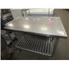 Image 1 : Stainless steel Table On Wheels