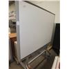 Image 1 : Smart Board On Wheels