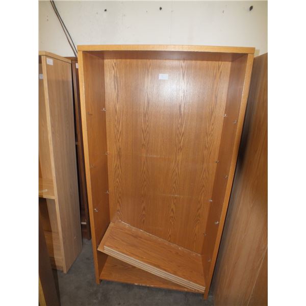 7 Wooden Bookshelves