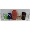 Image 1 : ASSORTMENT OF DECORATIVE VASES