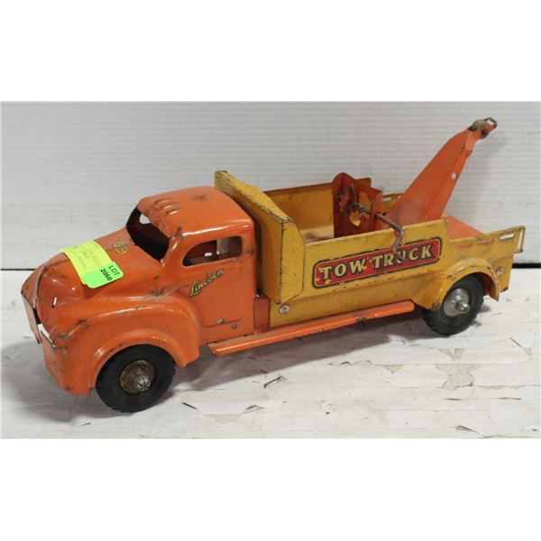 LINCOLN TOW TRUCK
